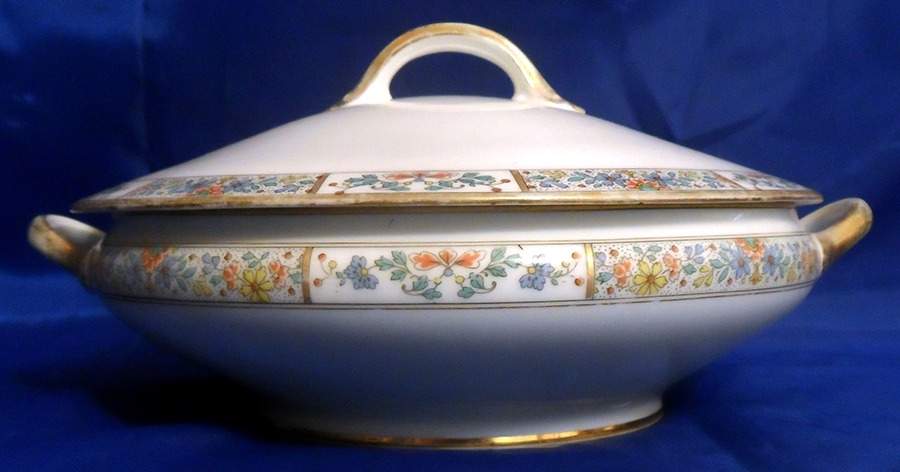 Schleiger 1356 Round Covered Vegetable by Charles Field Haviland-1