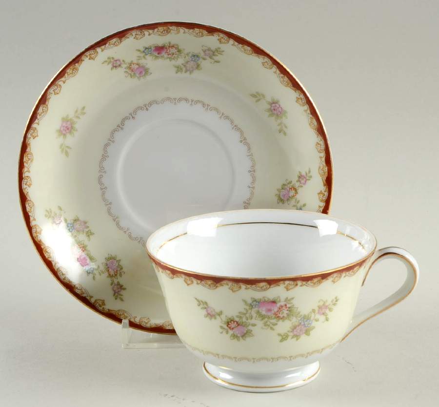 CHE7 Footed Cup & Saucer Set by Cherry China (Japan)-1
