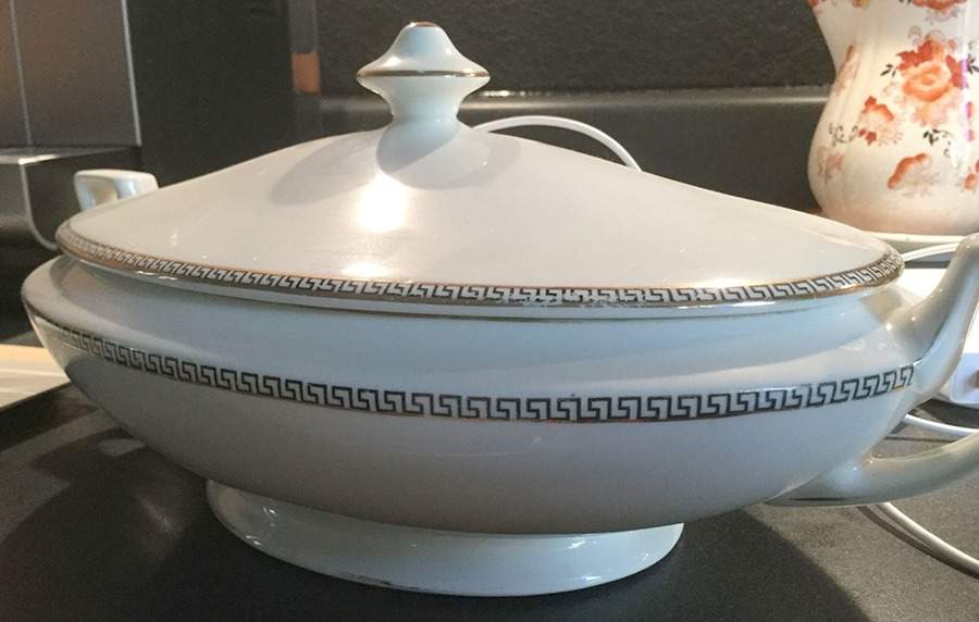 CLE10 Oval Covered Vegetable by Cleveland (USA)-1
