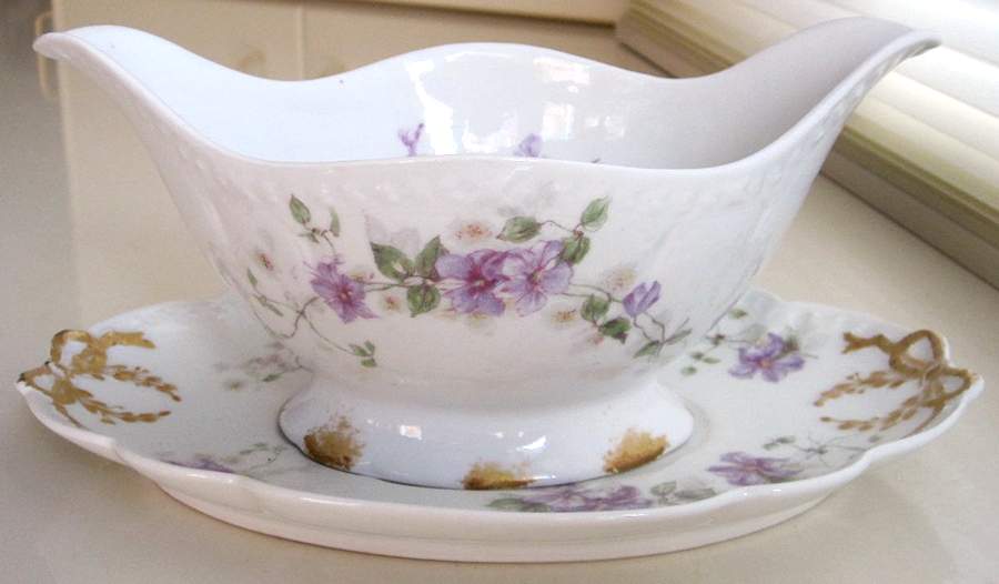 CHF369 Gravy Boat & Underplate by Charles Field Haviland-1