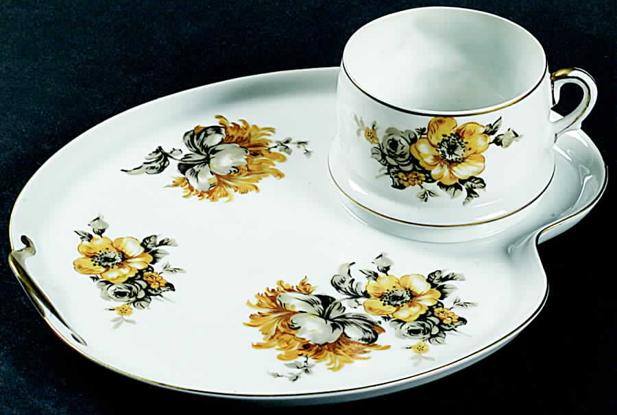 Eggshell Snack Plate & Cup Set by Craftsman (Japan)-1