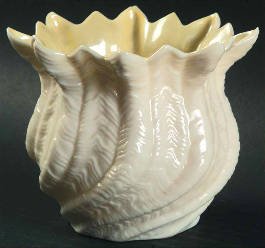 Flower Pot 3" Flower Pot by Belleek Pottery (Ireland)-1