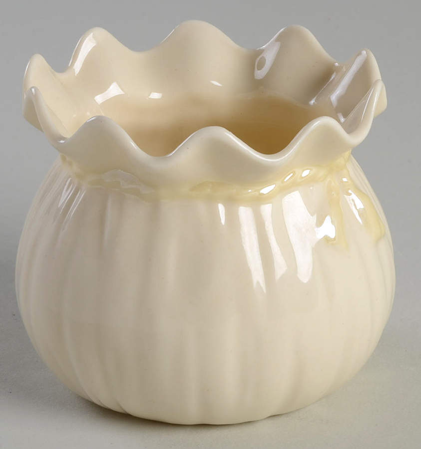 Flower Pot Crinkled Flower Pot by Belleek Pottery (Ireland)-1