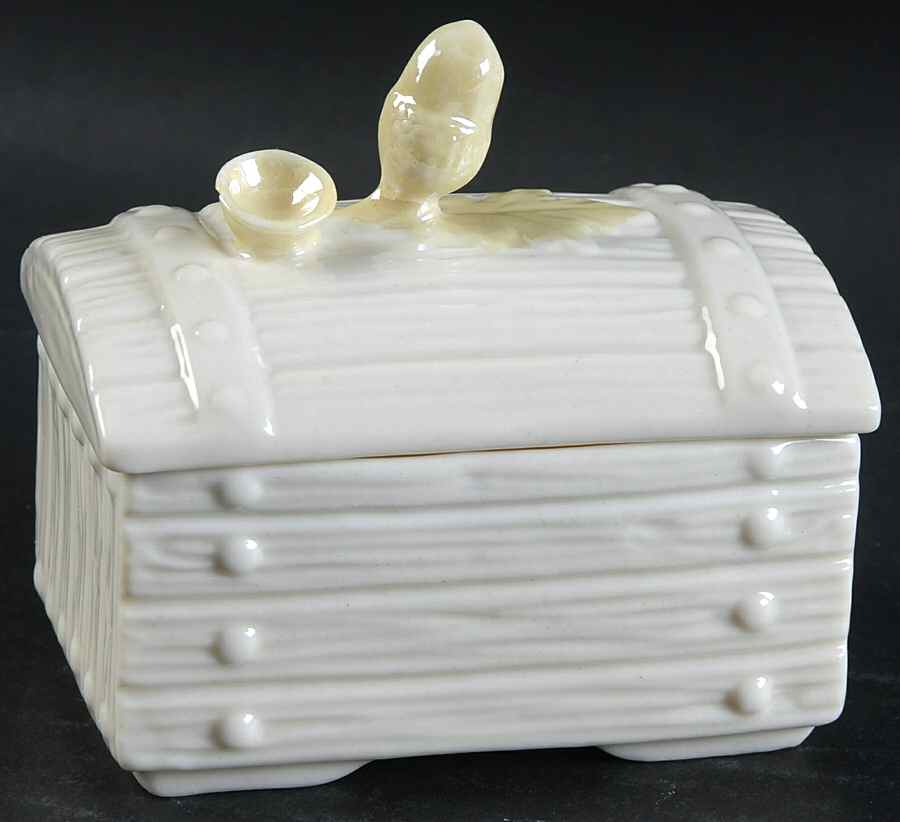 Trinket Boxes Acorn Trinket Box & Lid by Belleek Pottery (Ireland)-1