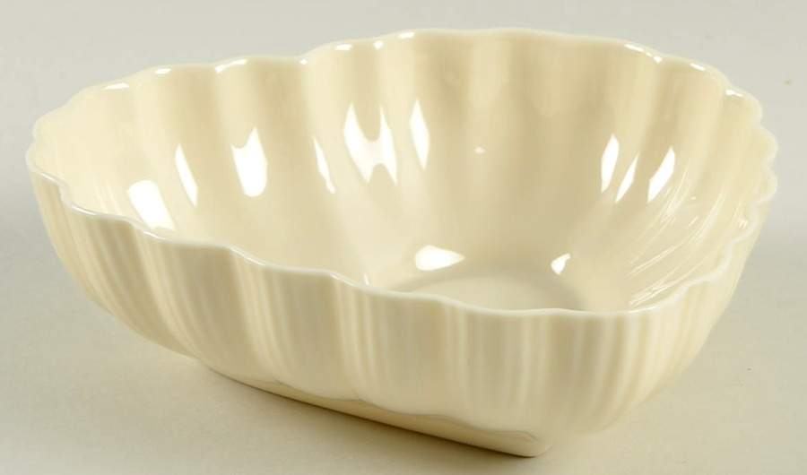Leaf, Shell & Heart Shaped Plates 4'' Heart Shaped Bowl by Belleek Pottery (Ireland)-1