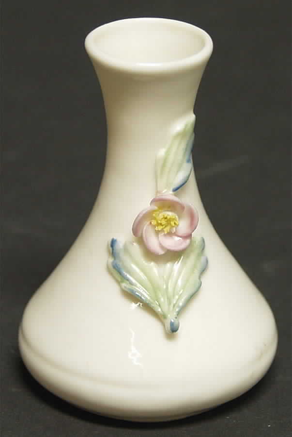 Vases Allingham Spill Vase by Belleek Pottery (Ireland)-1