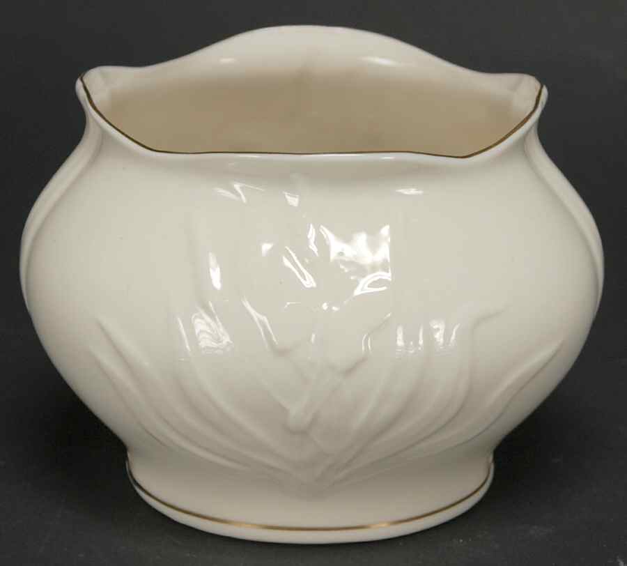 Butterfly Collection 3" Flower Pot by Belleek Pottery (Ireland)-1