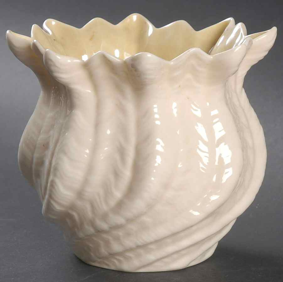 Flower Pot 4" Flower Pot by Belleek Pottery (Ireland)-1