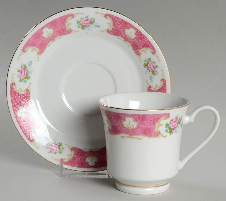 CX76 Footed Cup & Saucer Set by China (Made in China)-1