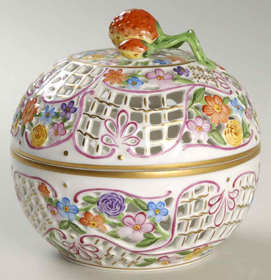 Giftware 7" Round Box & Lid by Herend-1