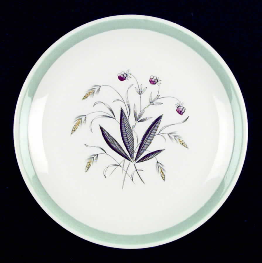 Hedgerow Luncheon Plate by Crown Goldendale-1
