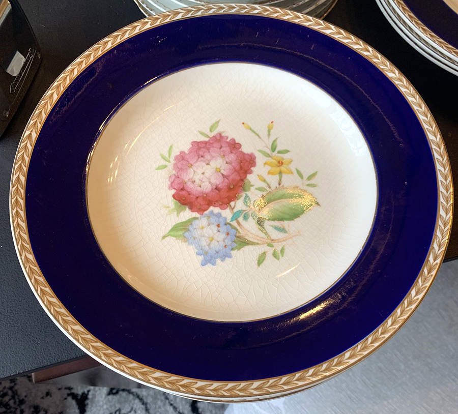 Hydrangea Dinner Plate by Crown Ducal-1