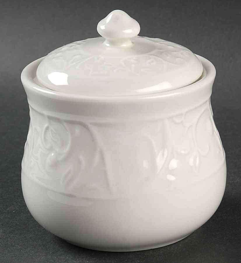 Tanglewood Sugar Bowl & Lid by The Cellar (China)-1
