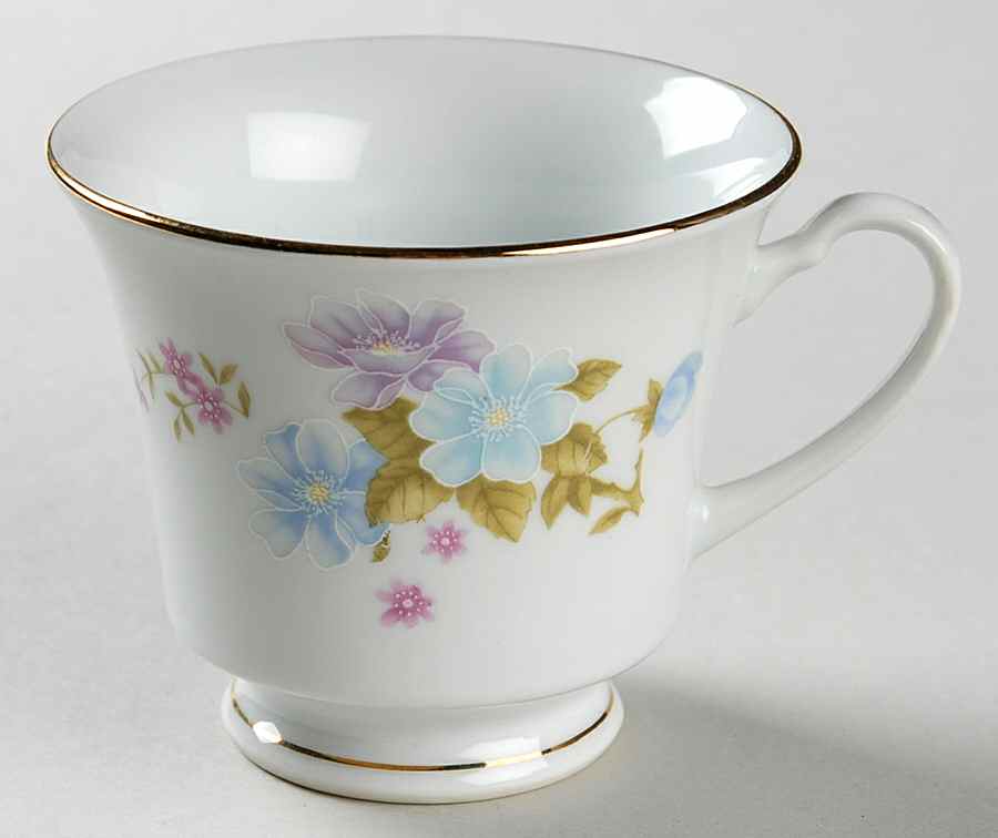 CGA3 Footed Cup by China Garden-1