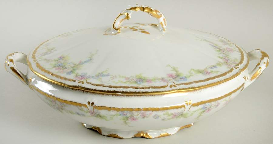 CHF429 Round Covered Vegetable by Charles Field Haviland-1
