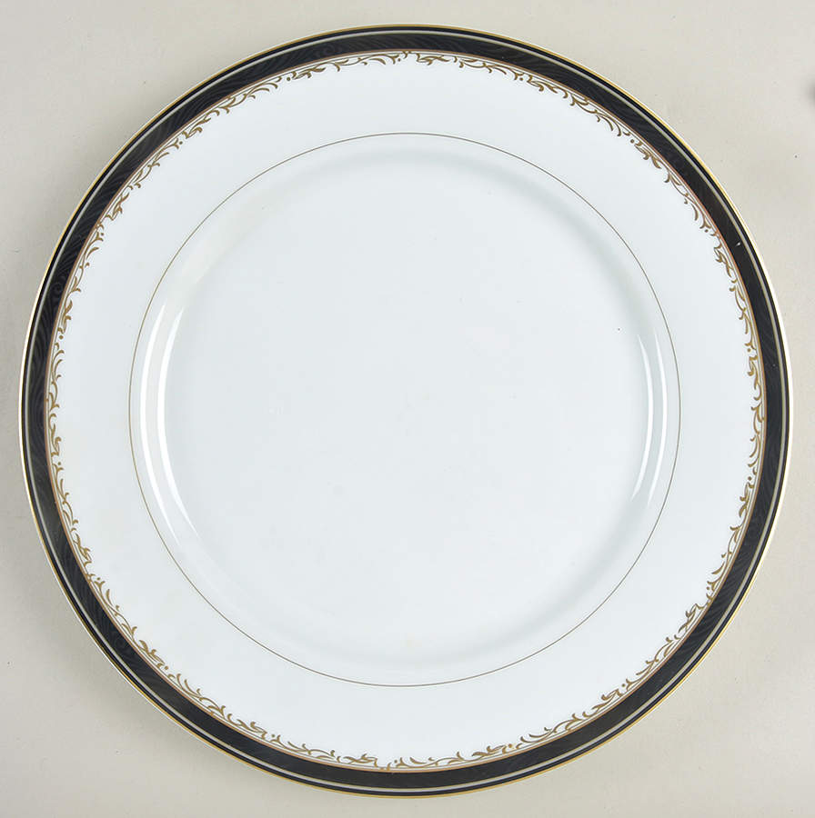 University Black Dinner Plate by Christopher Stuart-1