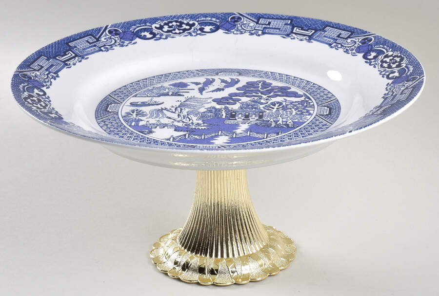 Blue Willow Cake Stand with 4"-5" Metal Pedestal  Hc by Cuthbertson-1