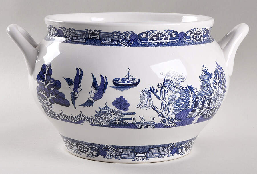 Blue Willow Tureen No Lid by Cuthbertson-1
