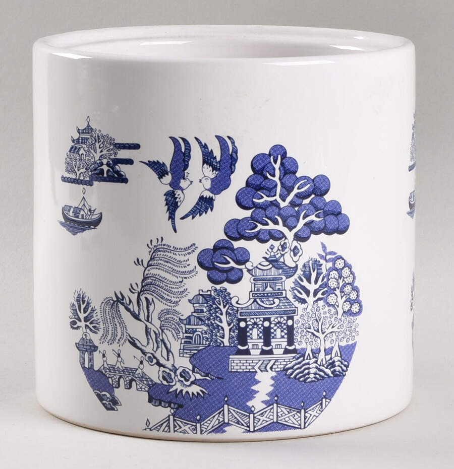 Blue Willow Medium Canister No Lid by Cuthbertson-1
