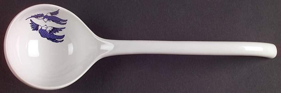 Blue Willow Tureen Ladle by Cuthbertson-1