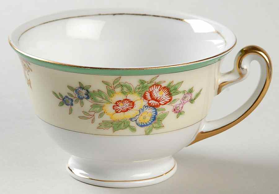 CEB51 Footed Cup by Celebrate-1