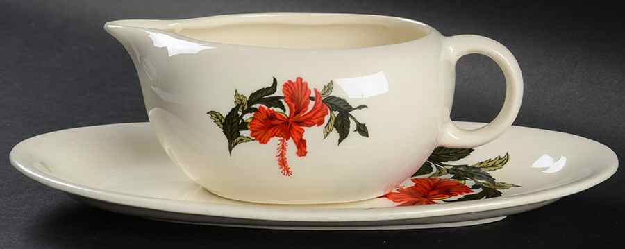 CRO144 Gravy Boat & Underplate by Crooksville-1
