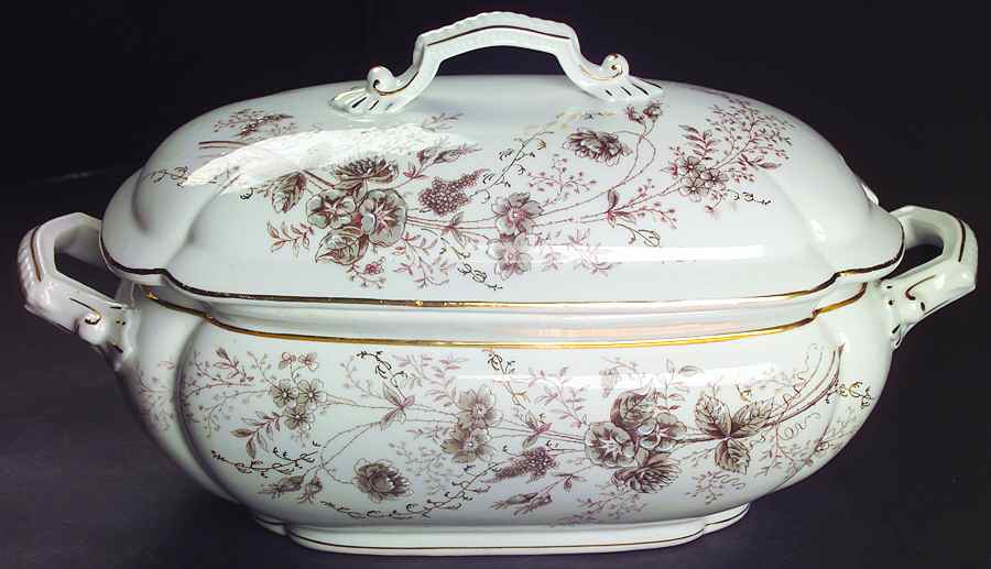 CAR46 Tureen &  Lid by Carlsbad-1