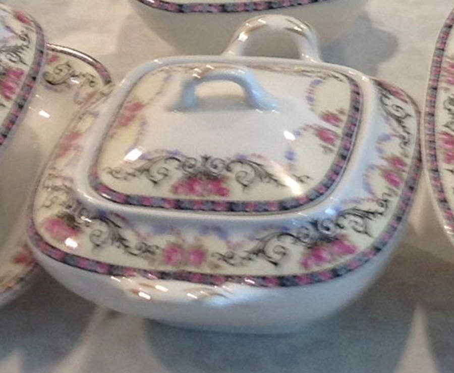 34464 1-2 Sugar Bowl & Lid by Carrollton-1