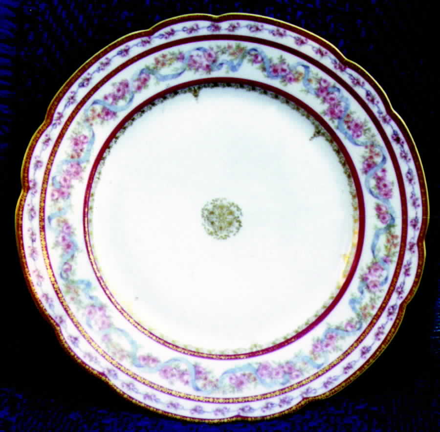 CHF440 Dinner Plate by Charles Field Haviland-1