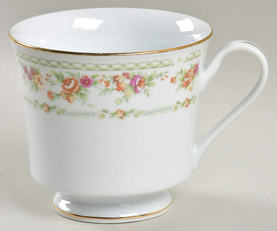 CX26 Footed Cup by China (Made in China)-1