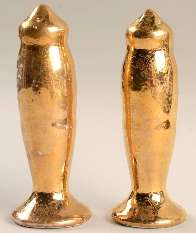 COI42 Salt & Pepper Set by Cronin-1