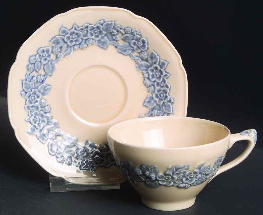 CRD100 Flat Cup & Saucer Set by Crown Ducal-1