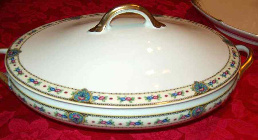 CHF454 Oval Covered Vegetable by Charles Field Haviland-1