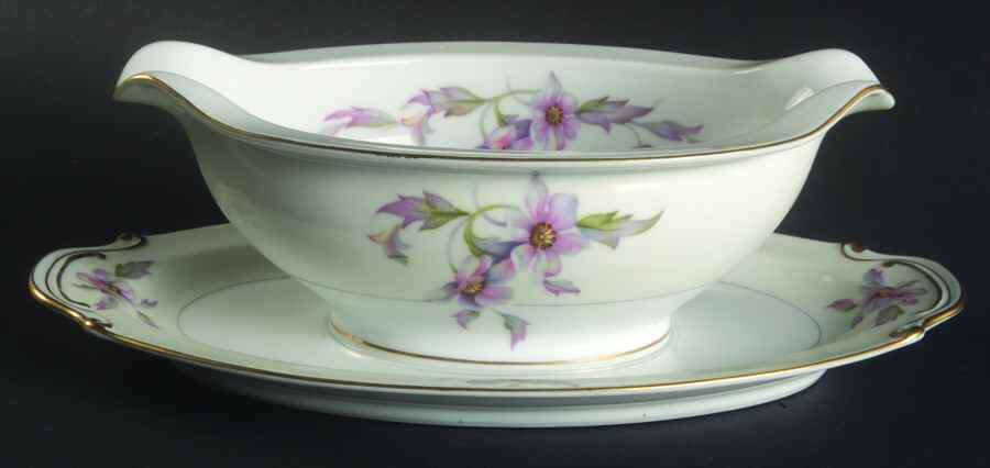 Silver Poppy Gravy Boat with Attached Underplate by Celebrate-1