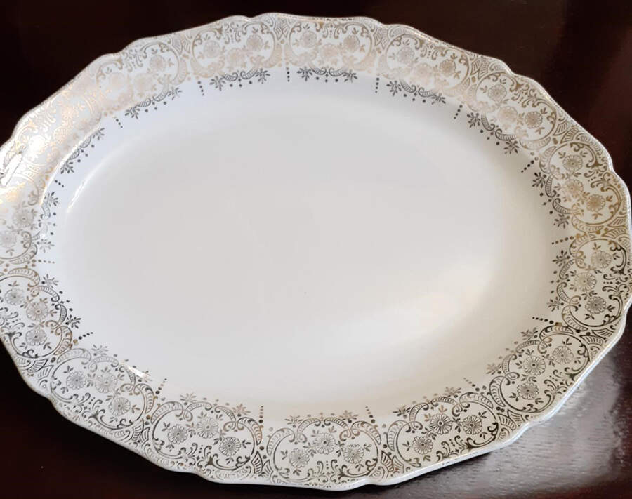 Goldette 13" Oval Serving Platter by Canonsburg-1