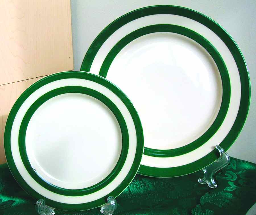 Cornish Green Salad Plate by Cloverleaf (England)-1