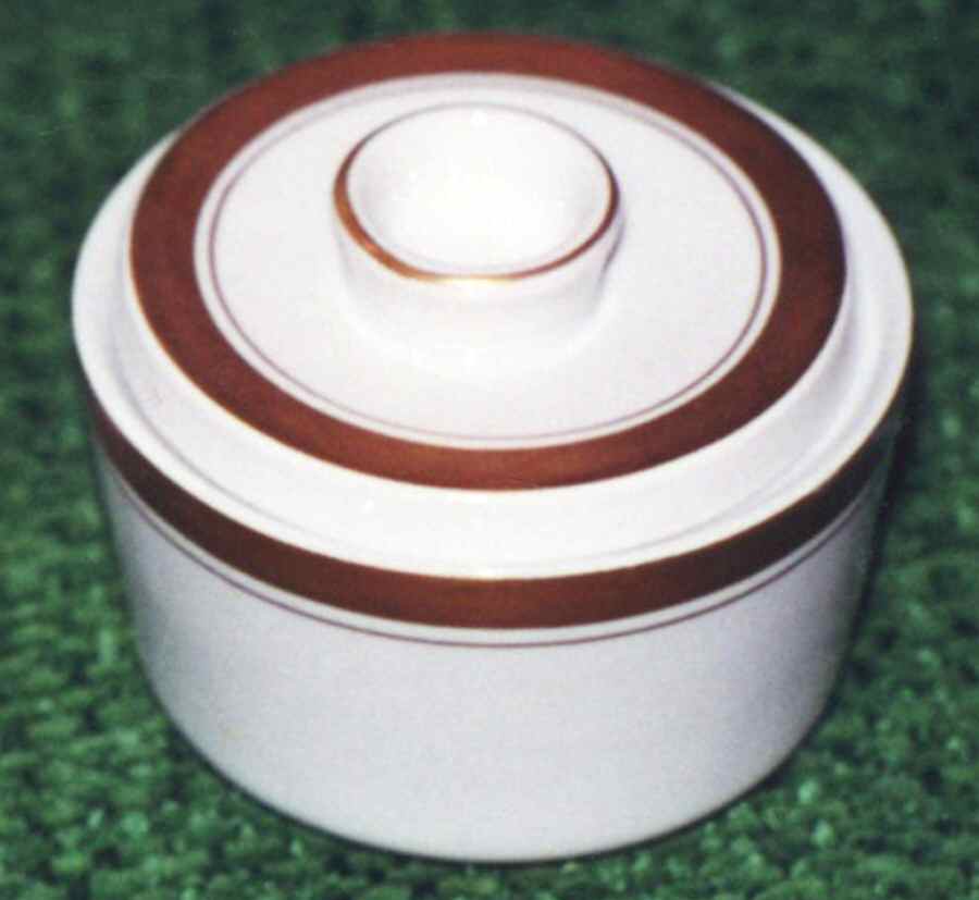 07495 Sugar Bowl & Lid by Chodziez-Poland-1