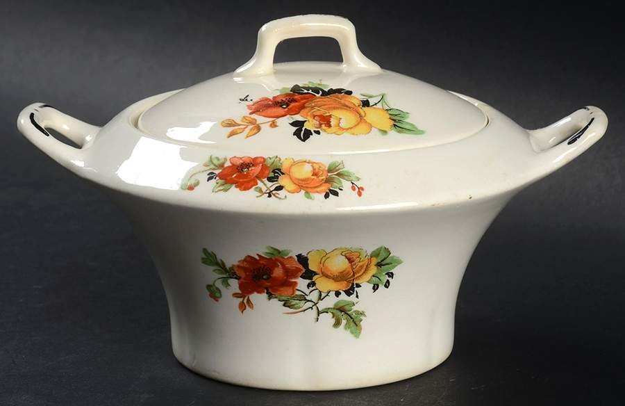 634 Sugar Bowl & Lid by Crooksville-1
