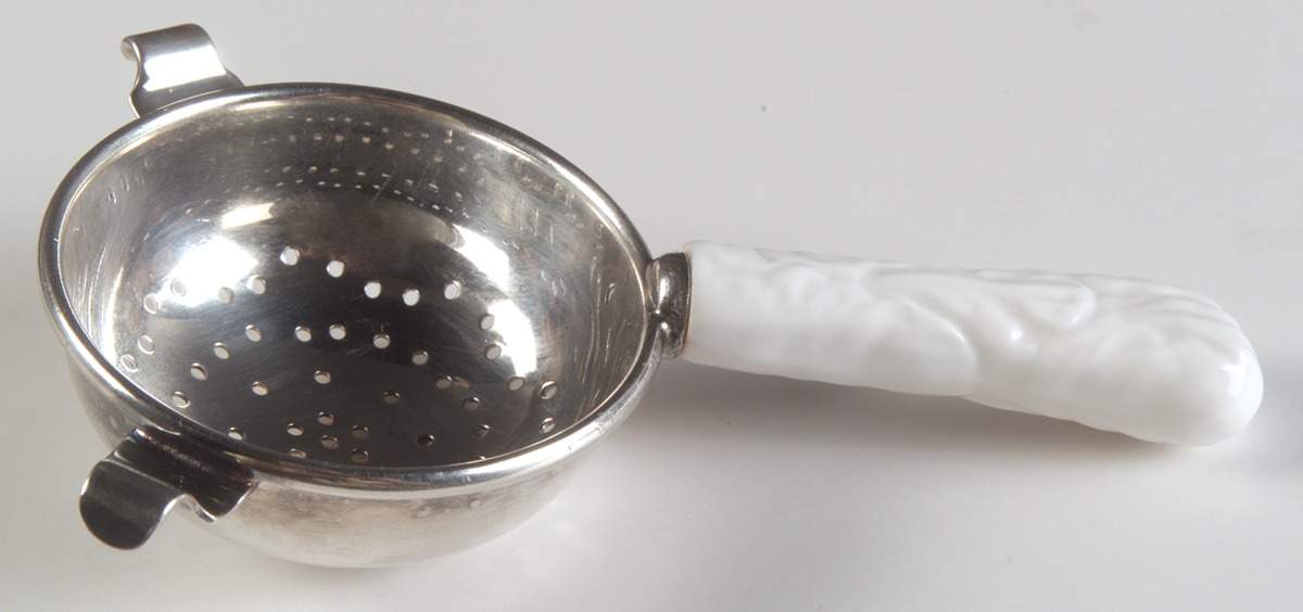 Countryware (1 Piece) Tea Strainer W/Silverplate Bowl by Coalport-1