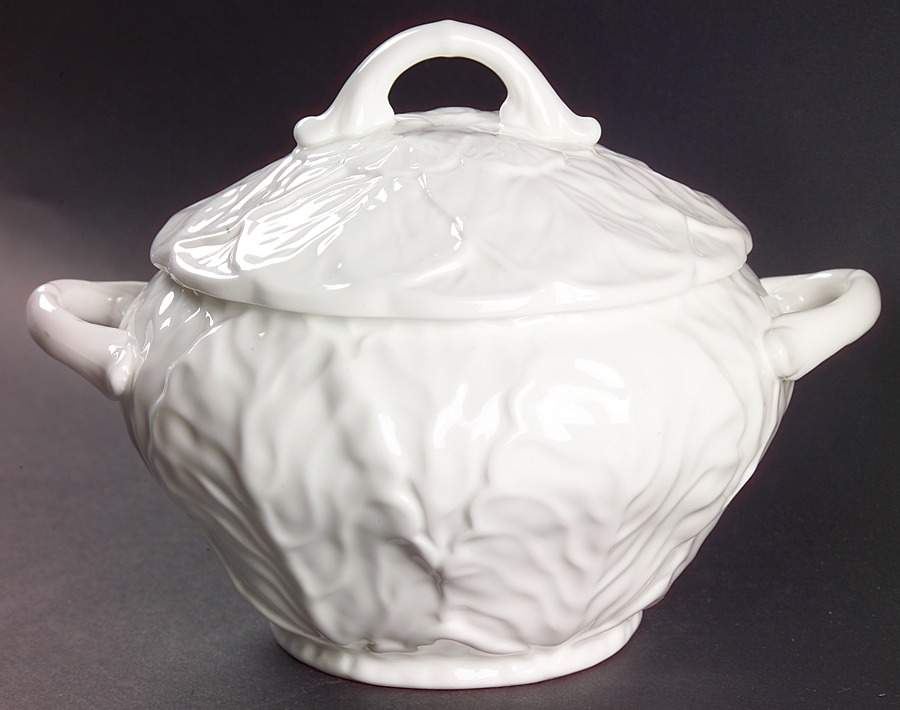Countryware Sauce Boat & Lid by Coalport-1