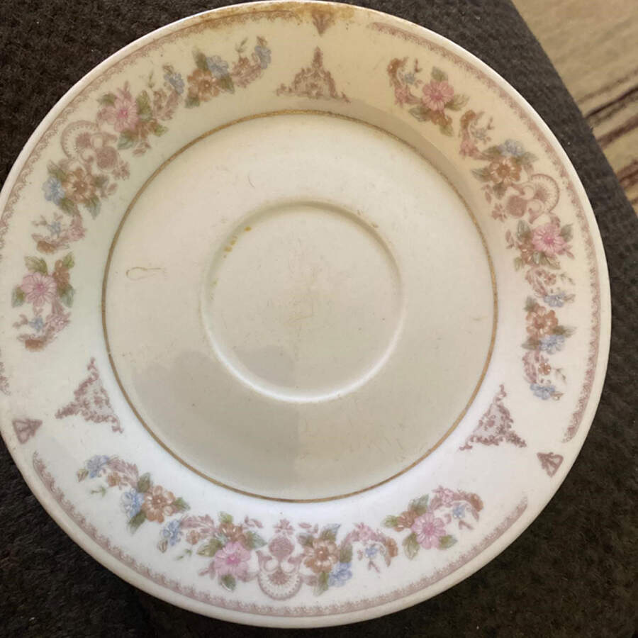 CX39 Saucer by China (Made in China)-1