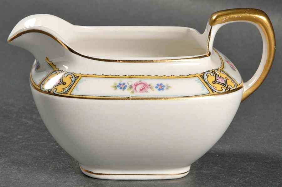 CLT29 Creamer by Carrollton-1