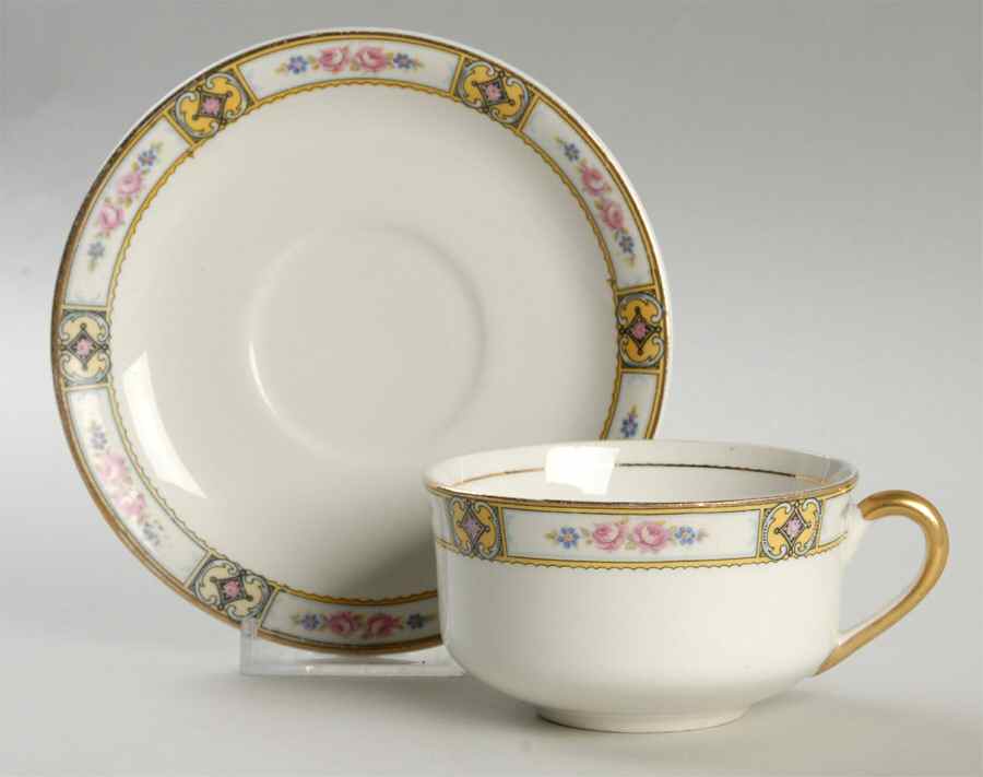 CLT29 Flat Cup & Saucer Set by Carrollton-1