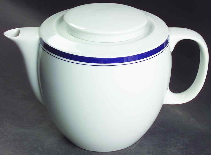 Brasserie Teapot & Lid by Crate & Barrel-1