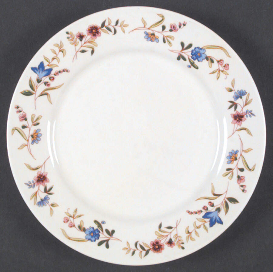 Versailles (Smooth) Salad Plate by BIA Cordon Bleu-1