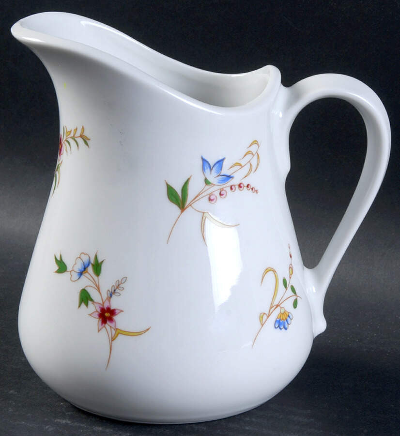 Versailles (Smooth) 16 Oz Pitcher by BIA Cordon Bleu-1