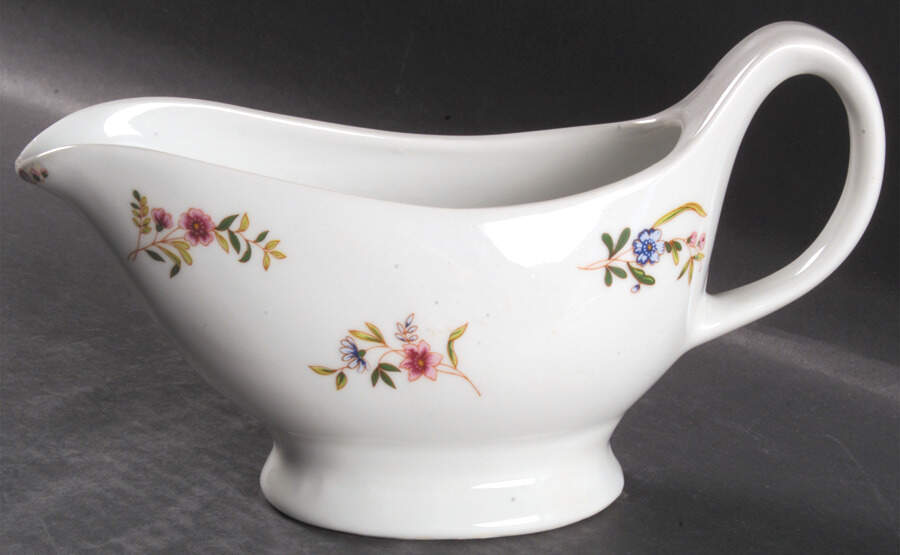 Versailles (Smooth) Open Sauce Boat by BIA Cordon Bleu-1