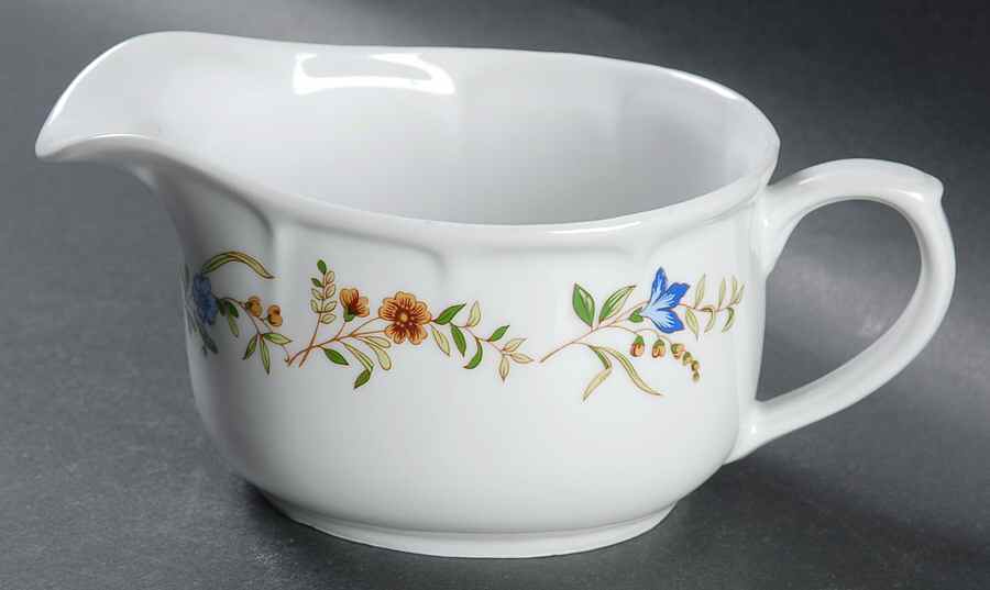 Versailles (Smooth) Gravy Boat by BIA Cordon Bleu-1