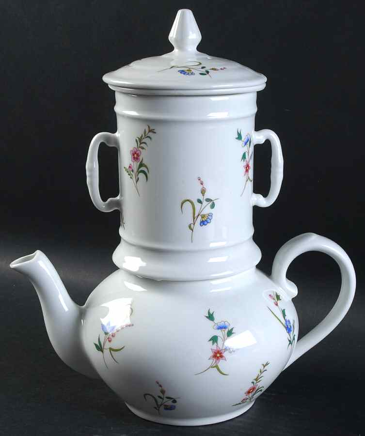 Versailles (Smooth) 4 Piece Coffee Biggin, Pot, Drip & Lid by BIA Cordon Bleu-1