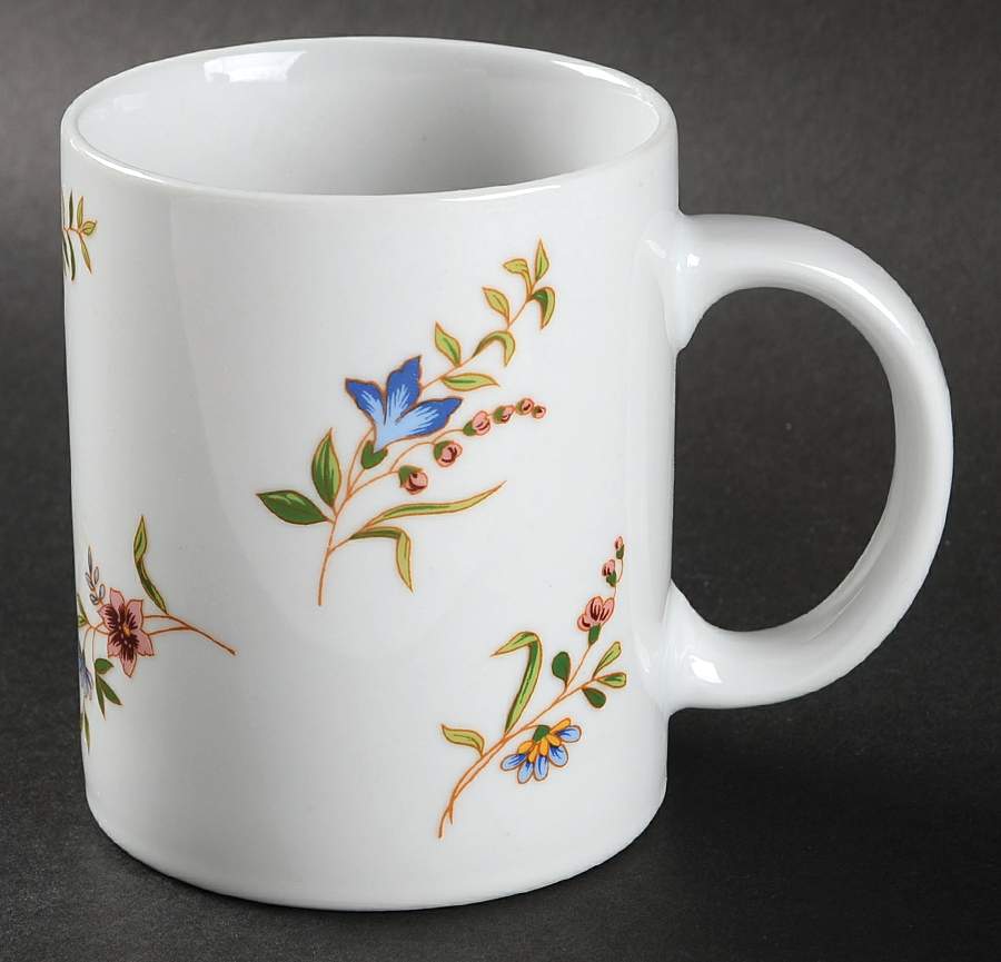 Versailles (Smooth) Mug by BIA Cordon Bleu-1